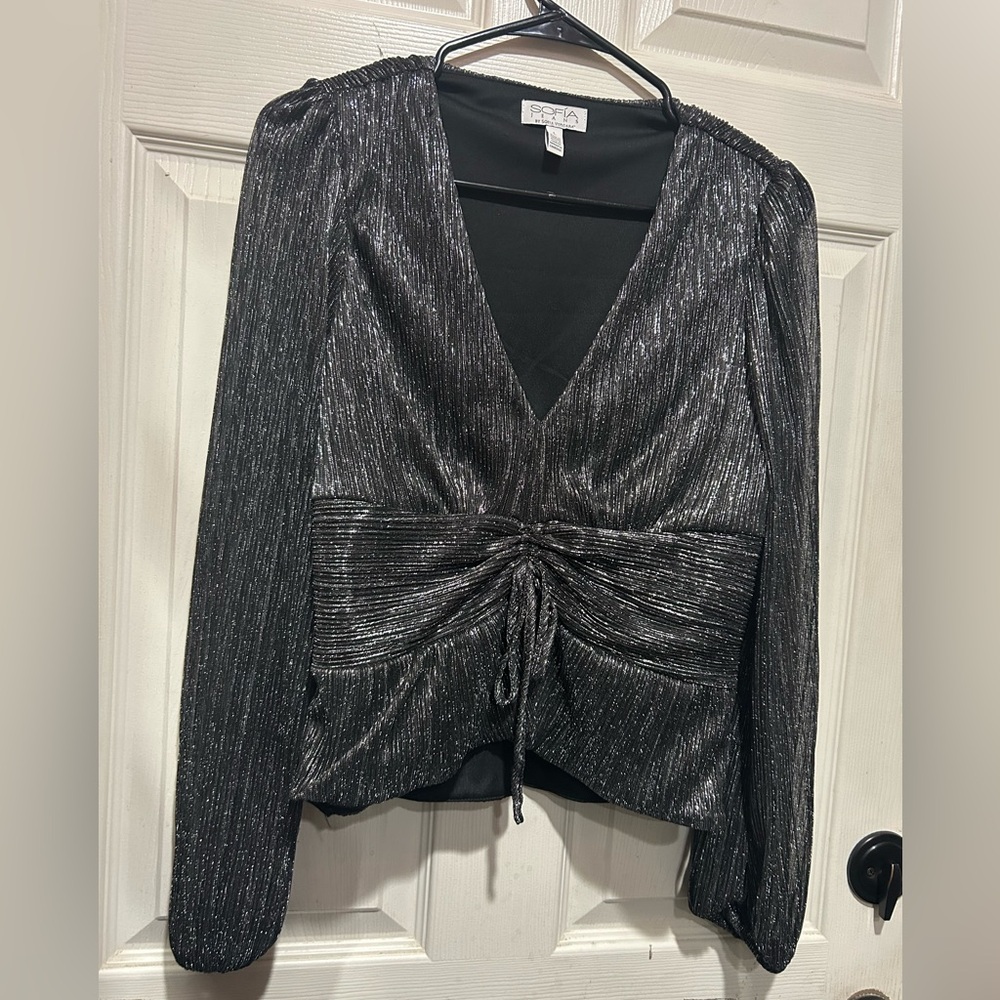 Sofia Vergara Silver/black metallic long sleeve #glamour #party #metallic